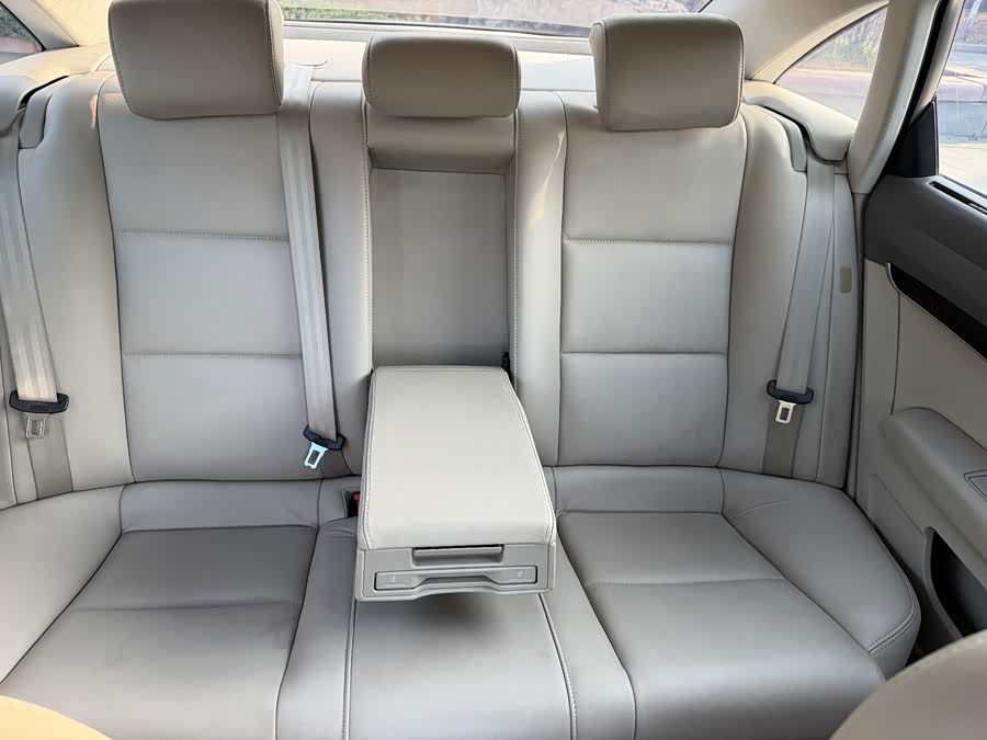 Audi A6L 2010, фото 12