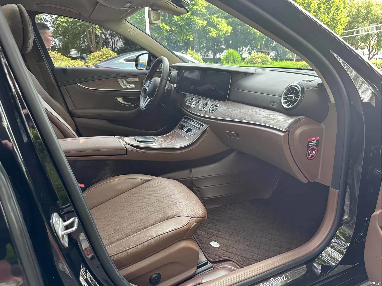 Mercedes-Benz E-Class, 2019 10