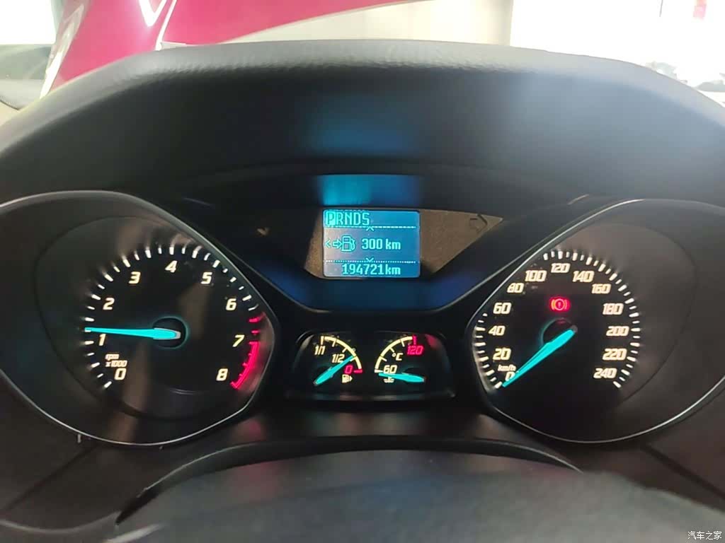 Ford Focus, 2015 12