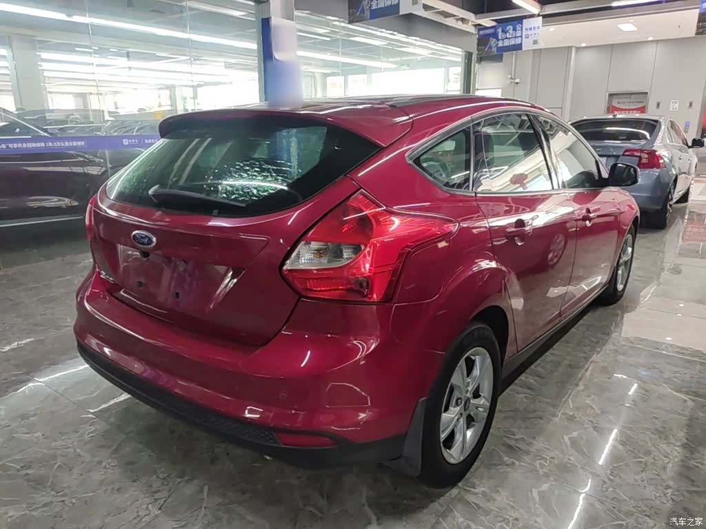 Ford Focus, 2015 7