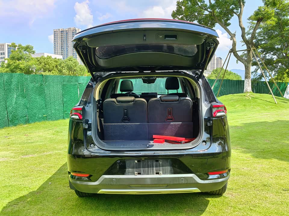 BYD Tang