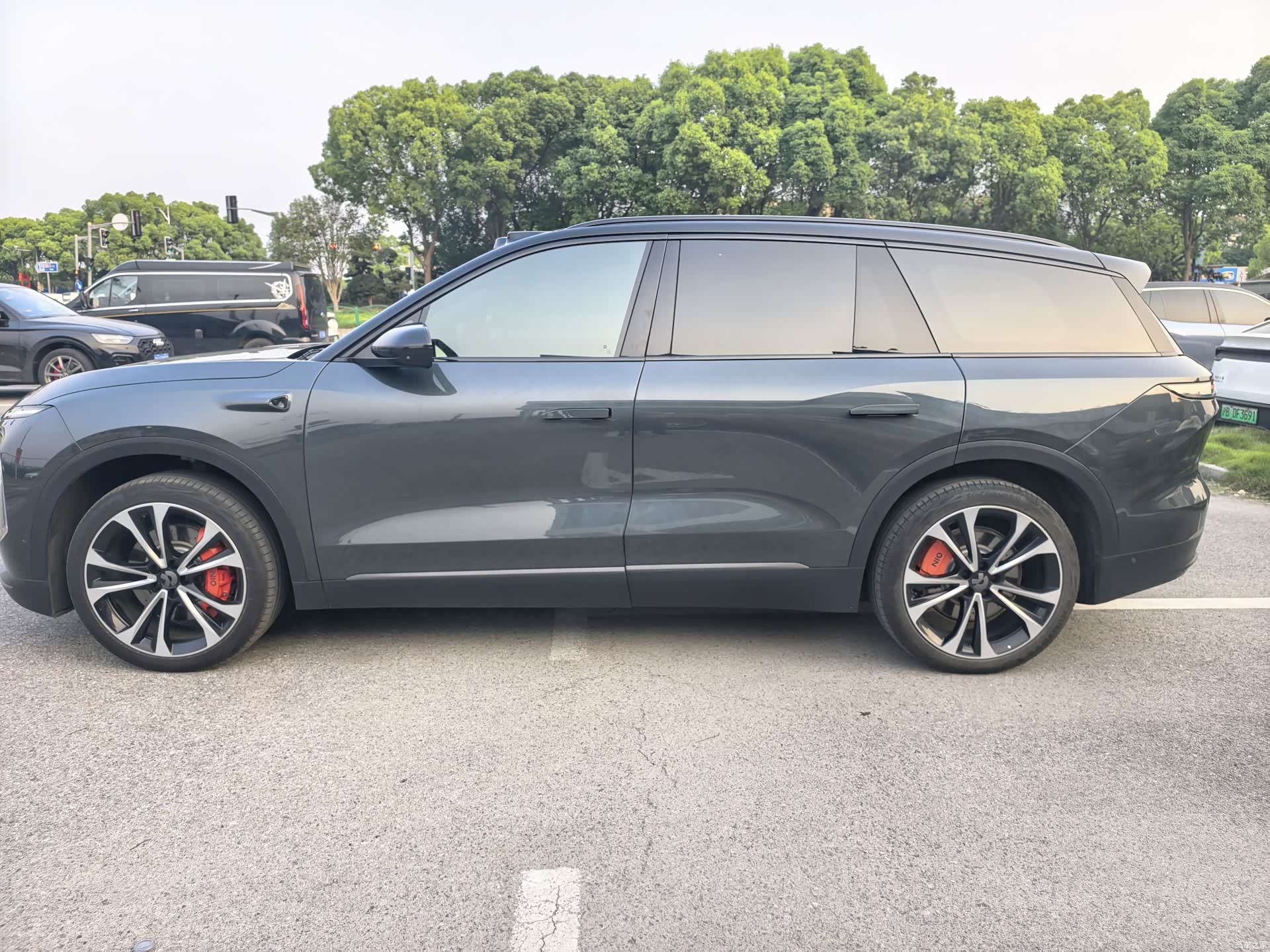 NIO ES8, 2023 9