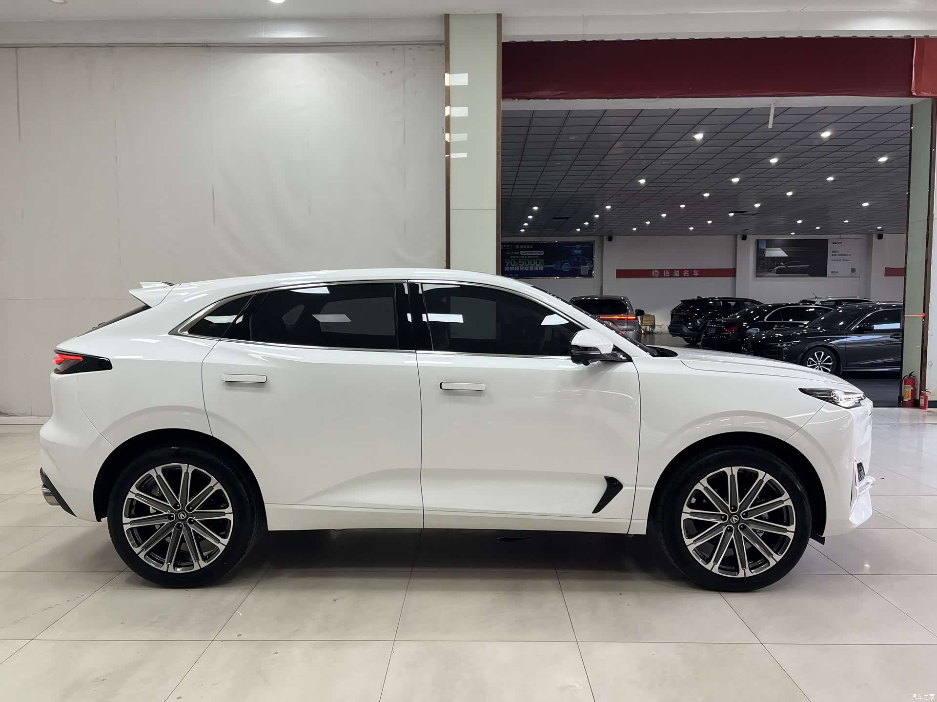 Changan UNI-K, 2024 13