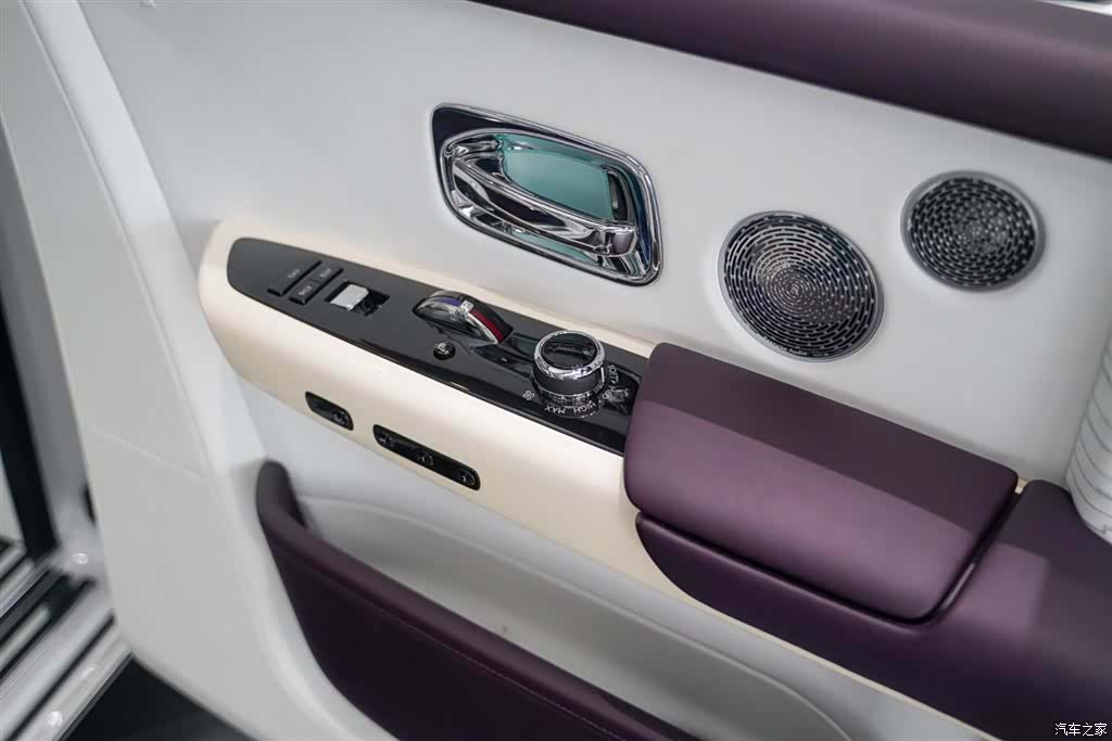 Rolls-Royce Phantom, 2019 12