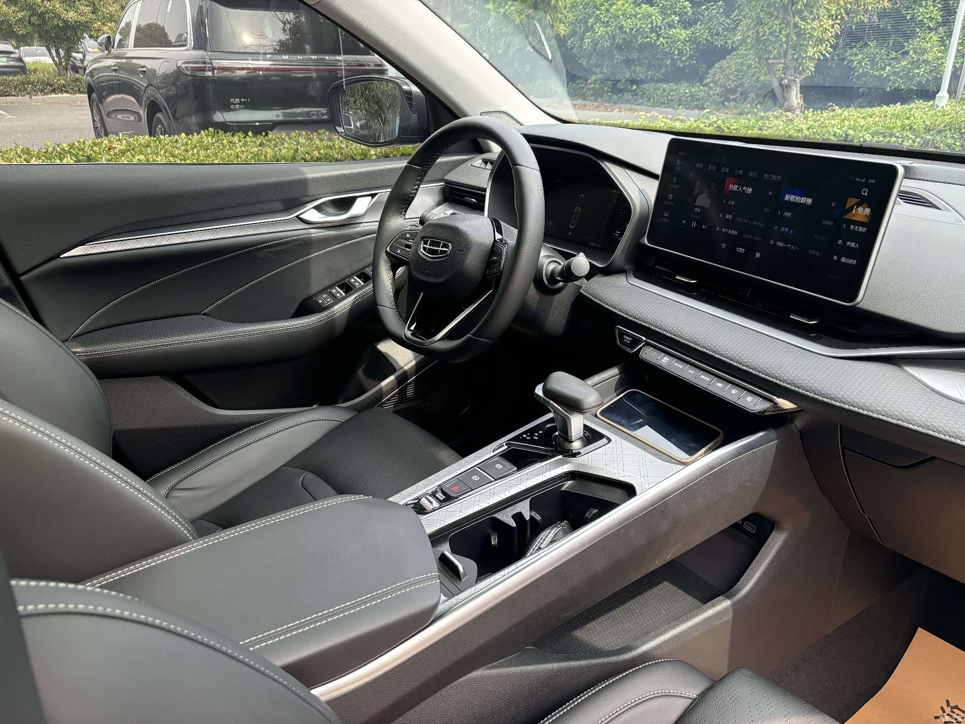 Geely Preface, 2022 15