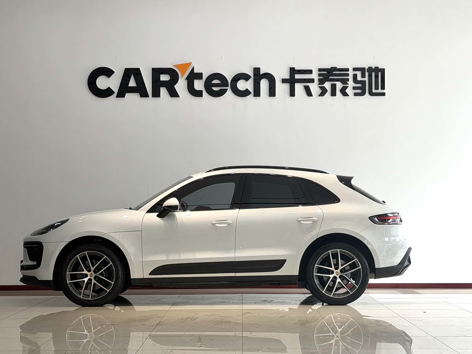 Porsche Macan, 2024 4