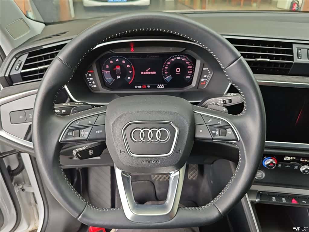 Audi Q3, 2020 11
