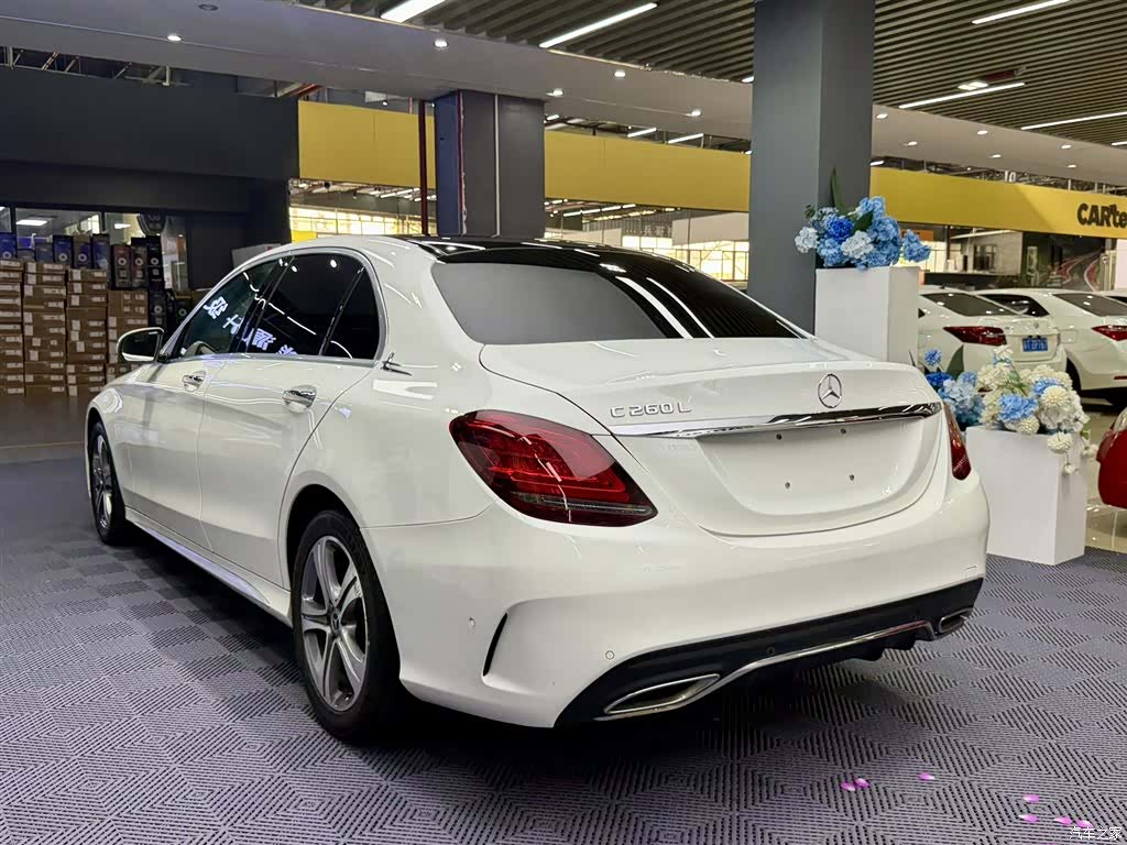 Mercedes-Benz C-Class, 2020 4