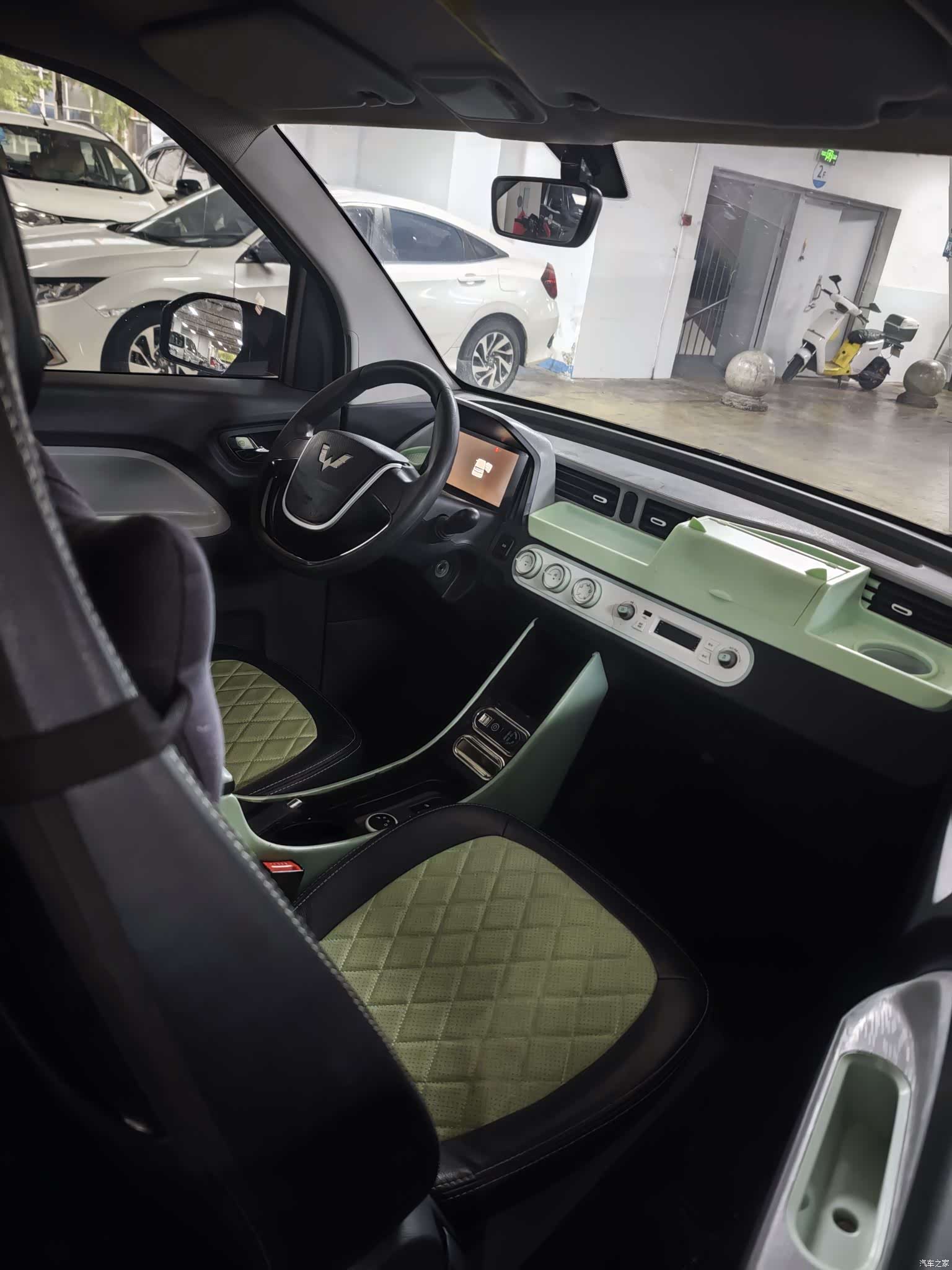 Wuling MINIEV, 2021 8