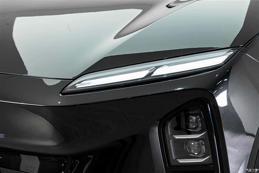NIO ES6, 2025 4