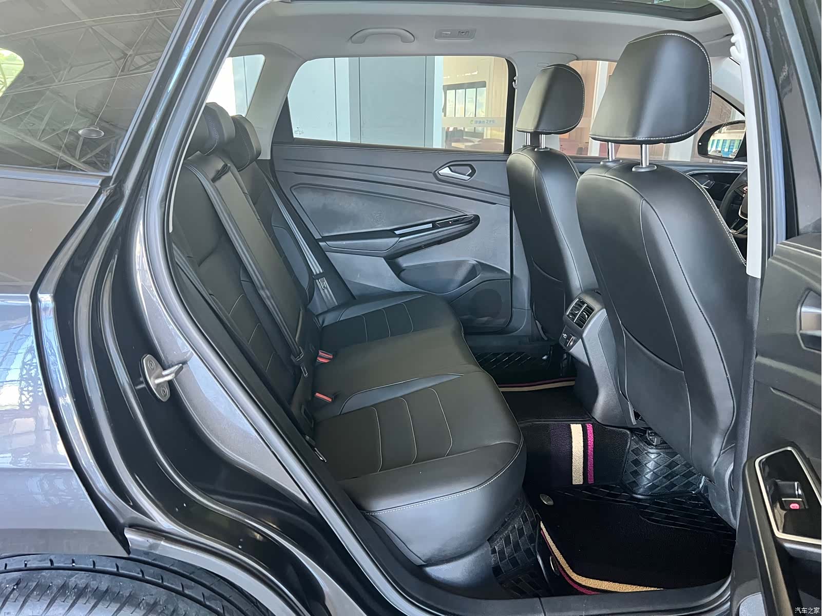 Volkswagen VS7, 2022 11