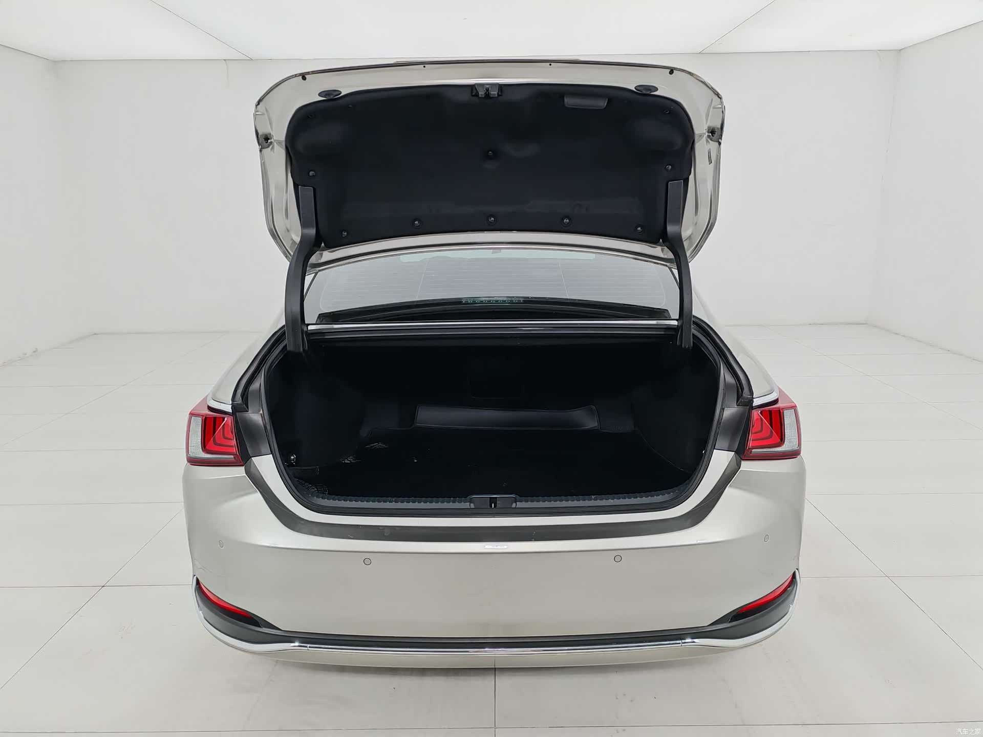 Lexus ES, 2024 18