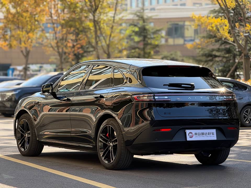 AITO Ask the world M5