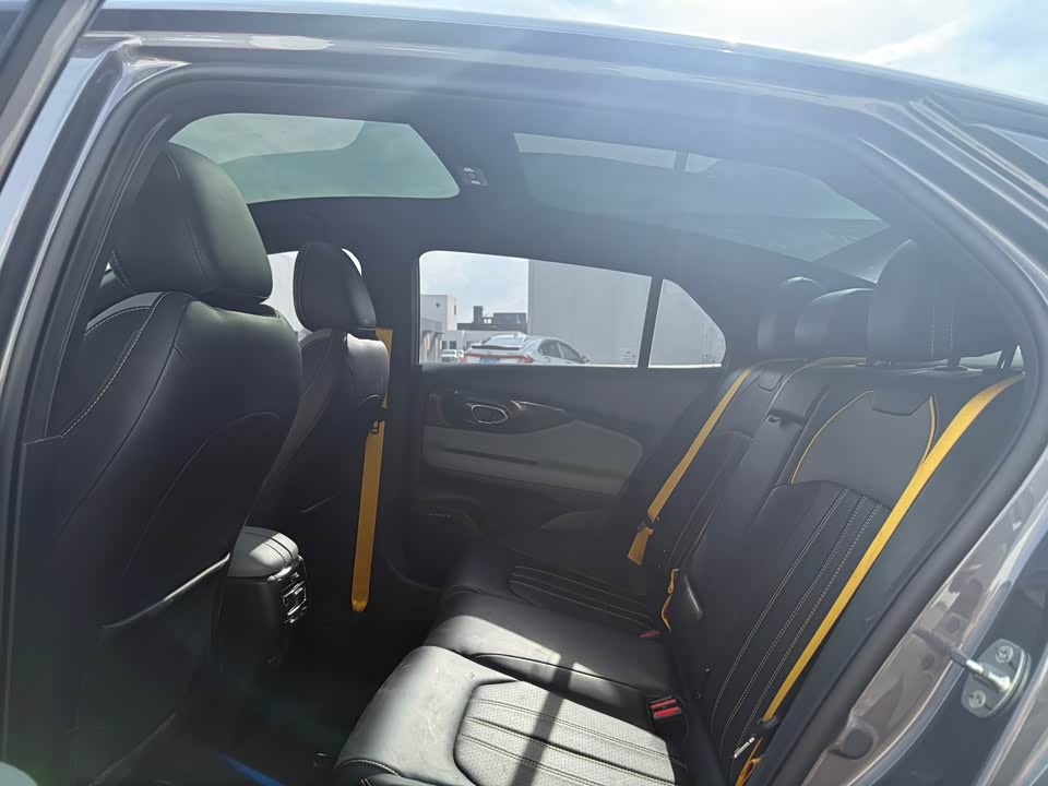 Trumpchi Shadow Leopard