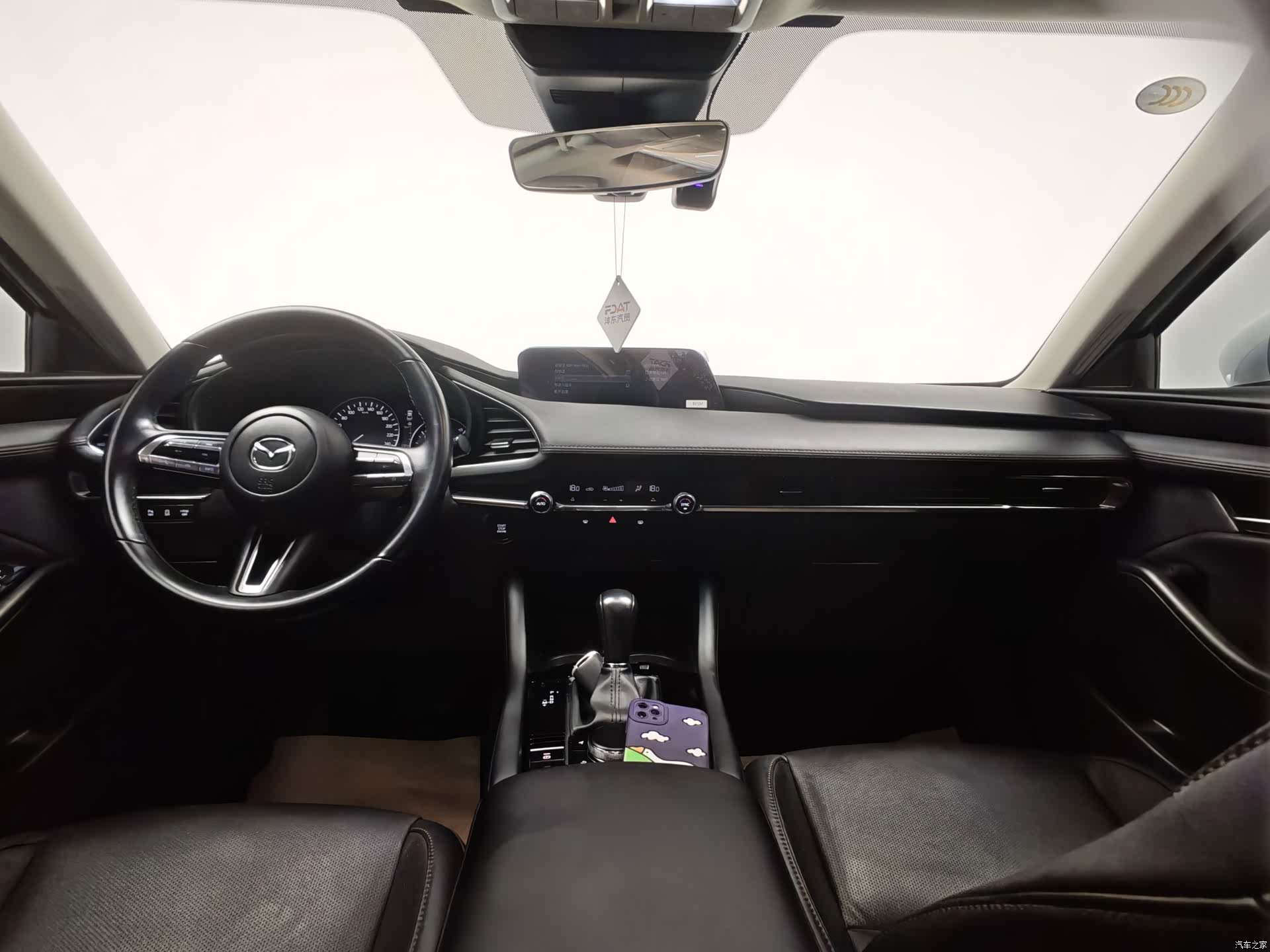 Mazda Mazda3, 2023 17