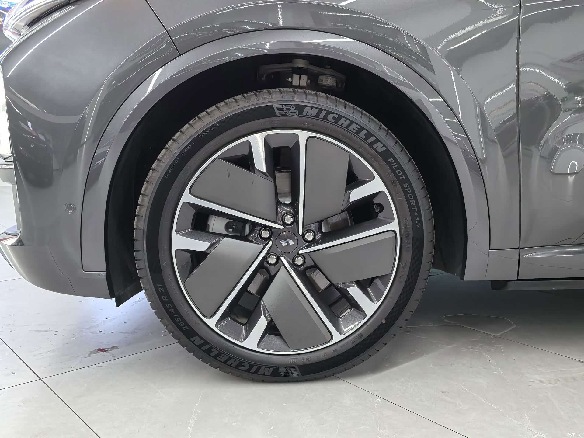 Li Auto L8, 2025 16