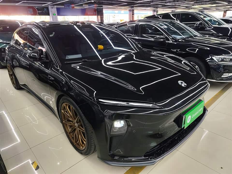 NIO ET5T