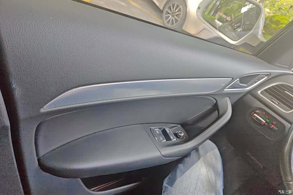Audi Q3, 2015 7