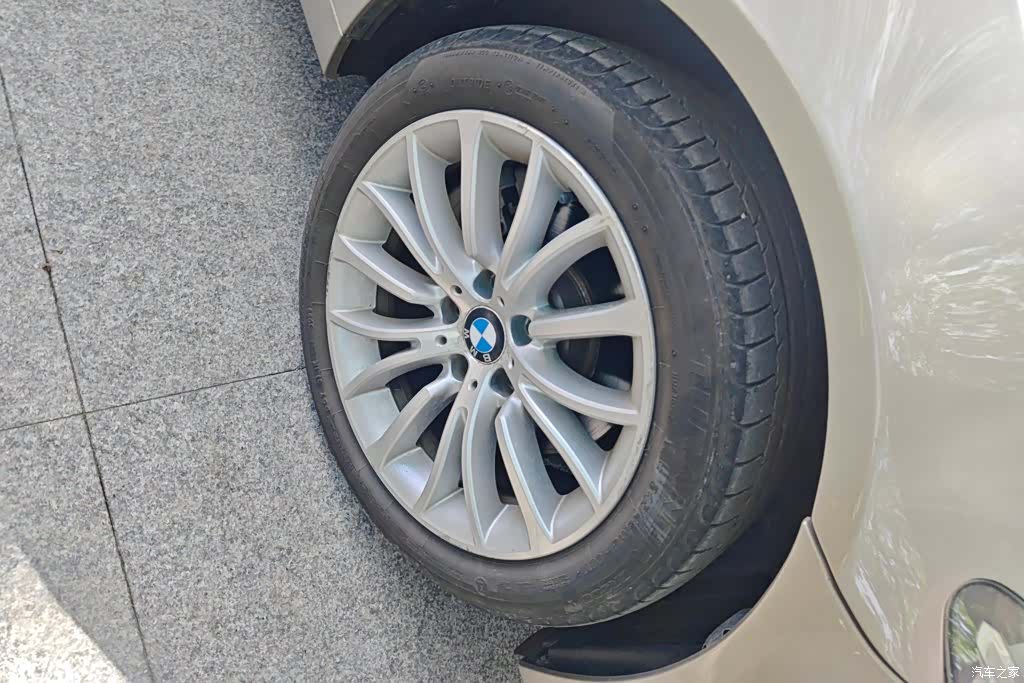 BMW 5 Series, 2018 6