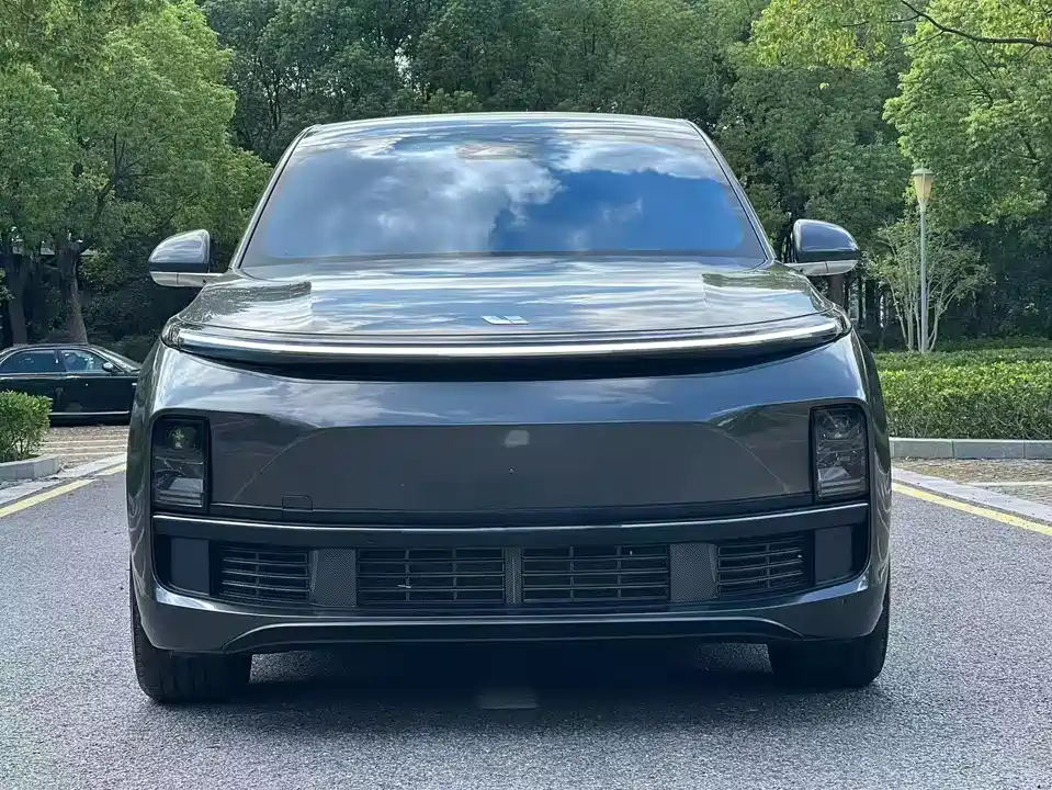 Li Auto Ideal L8