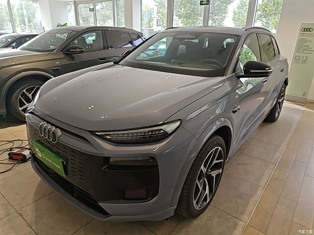 Audi e-tron, 2025 1