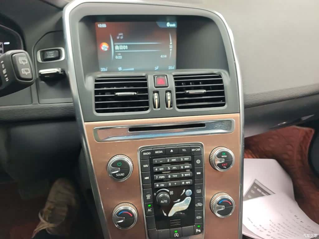 Volvo XC60, 2015 13