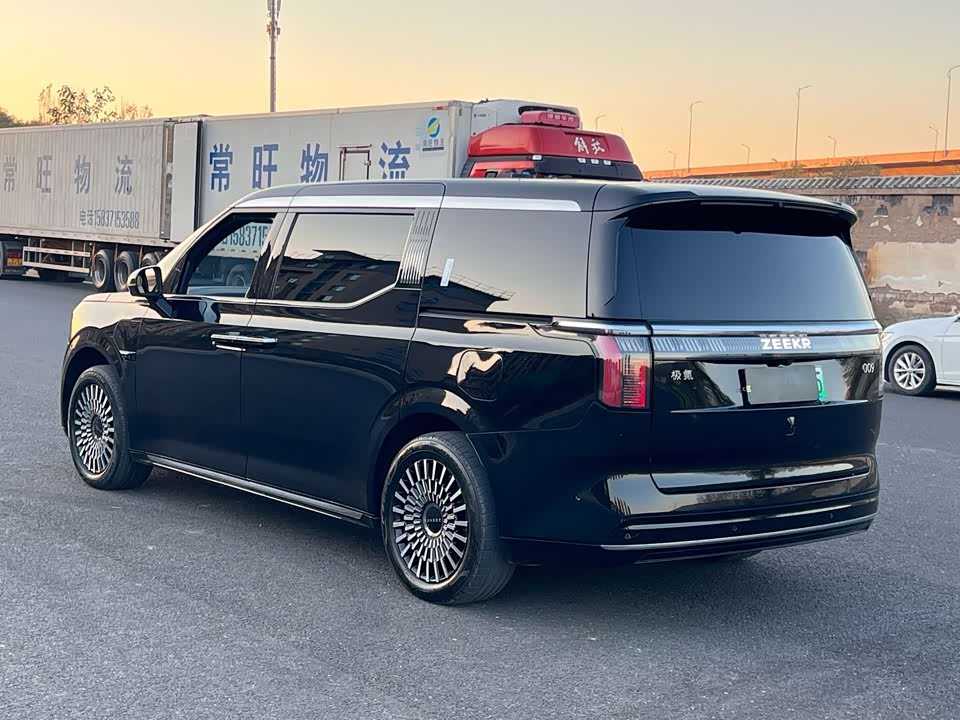 Zeekr 009