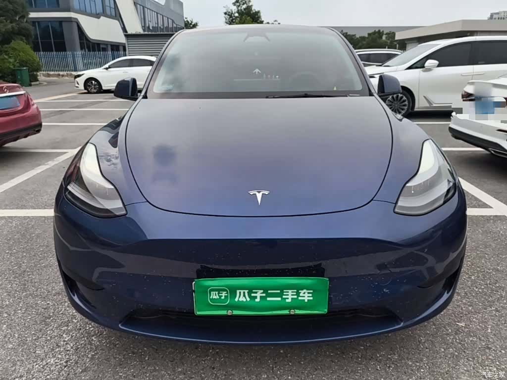 Tesla Model Y, 2023 3