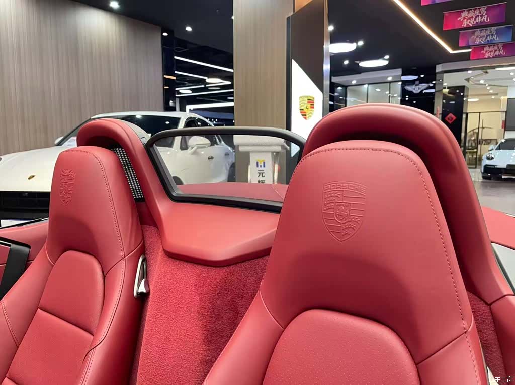Porsche Boxster, 2025 12
