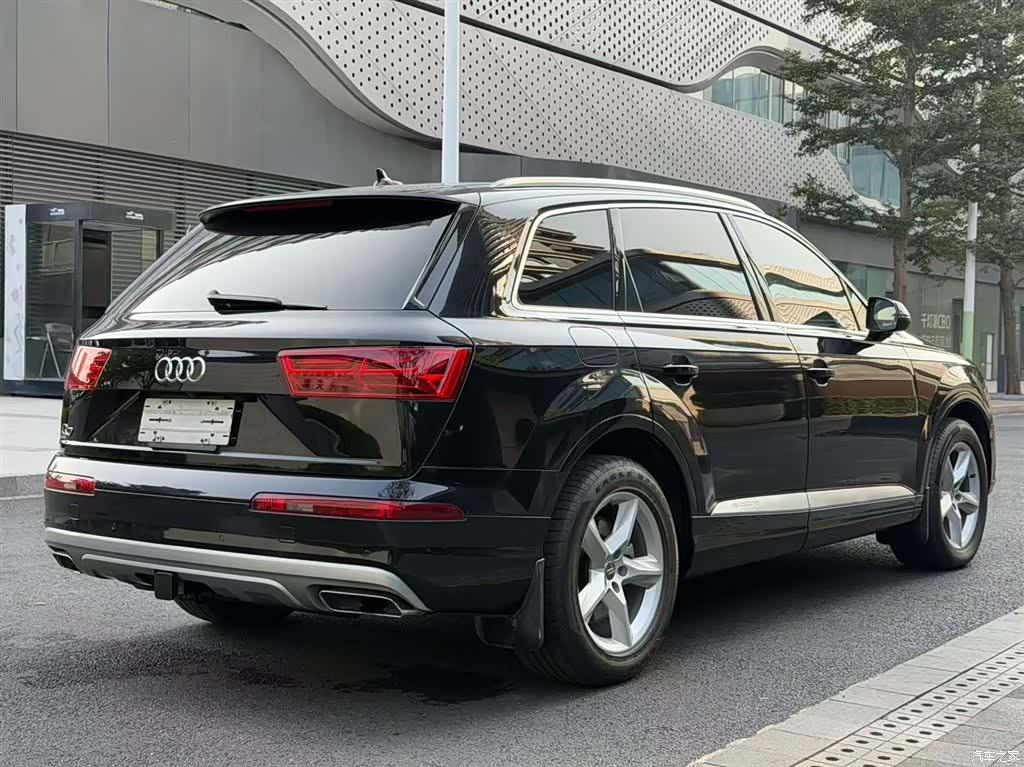 Audi Q7, 2019 8