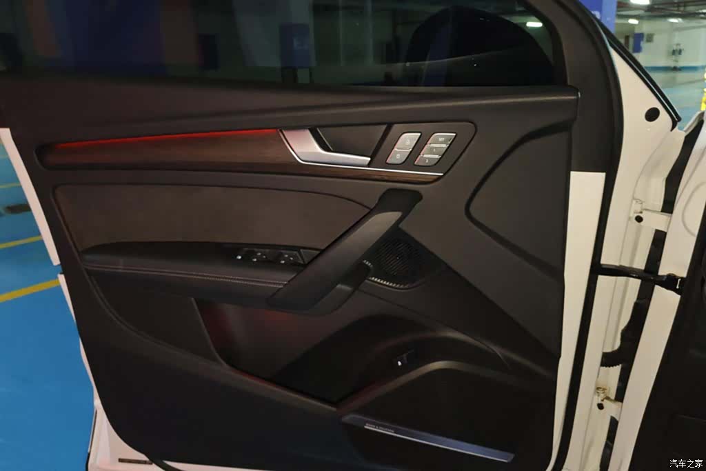 Audi Q5L, 2024 7