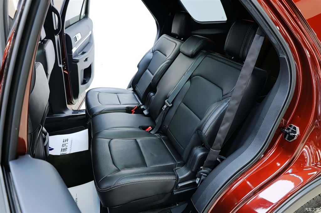 Ford Explorer, 2016 31