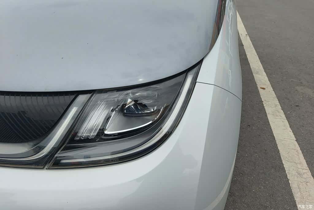 BYD Dolphin, 2022 все фото