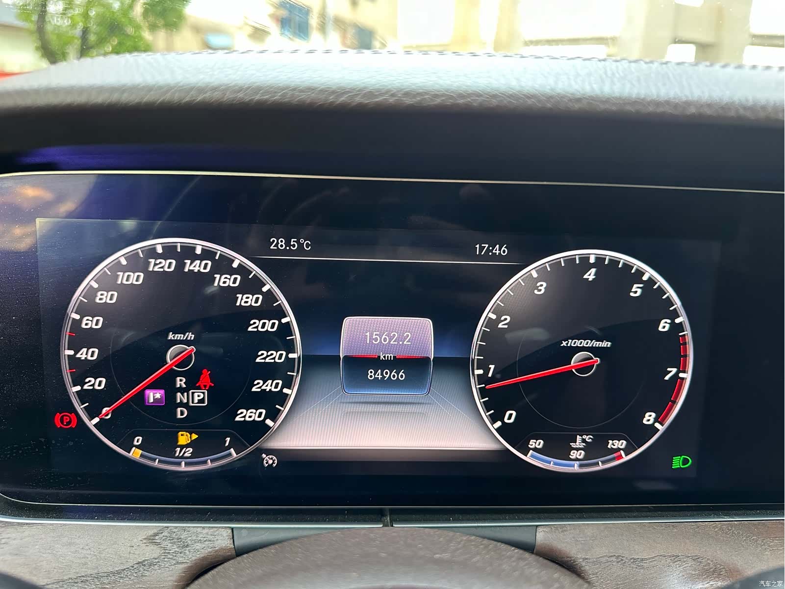 Mercedes-Benz E-Class, 2019 16