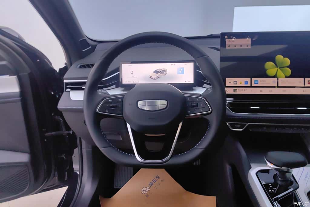 Geely Preface, 2025 15