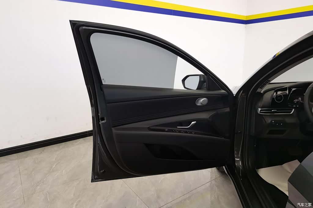 Hyundai Elantra, 2024 7