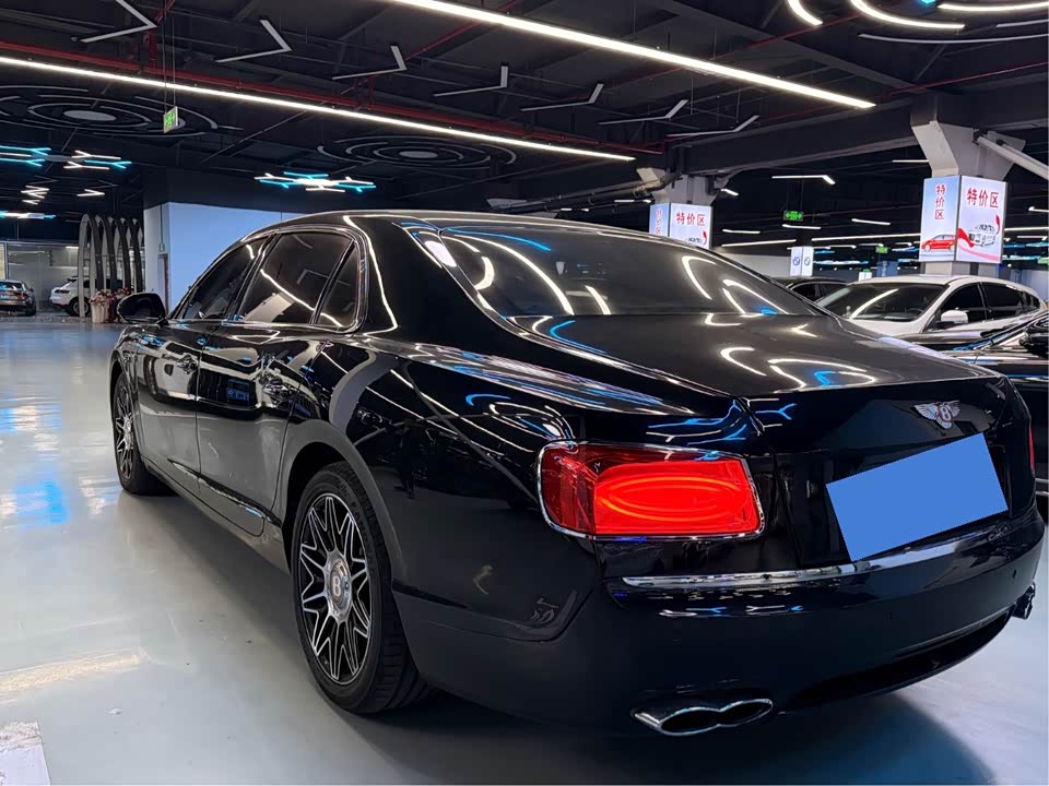 Bentley Flying