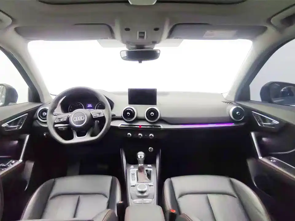Audi Q2L Audi Q2L