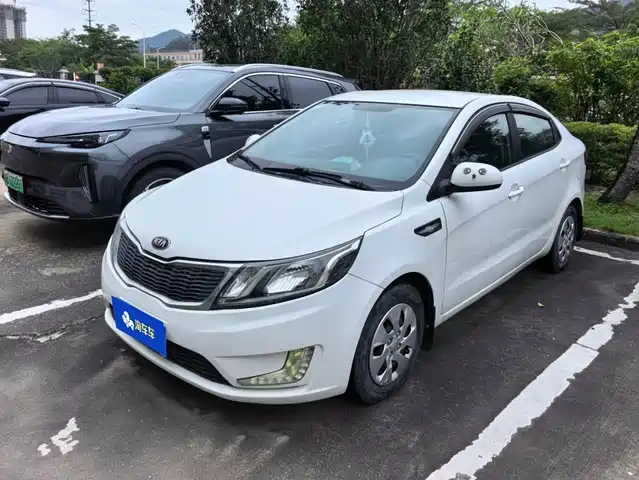 Kia K2 2014 — купить из Китая под заказ