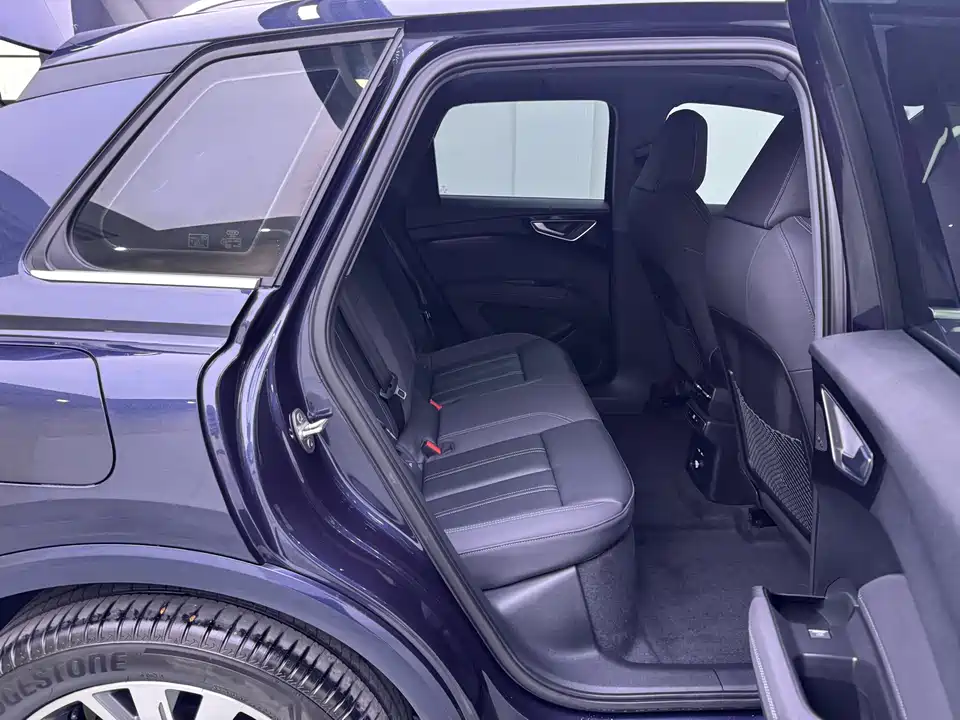Audi Q4 Audi Q4