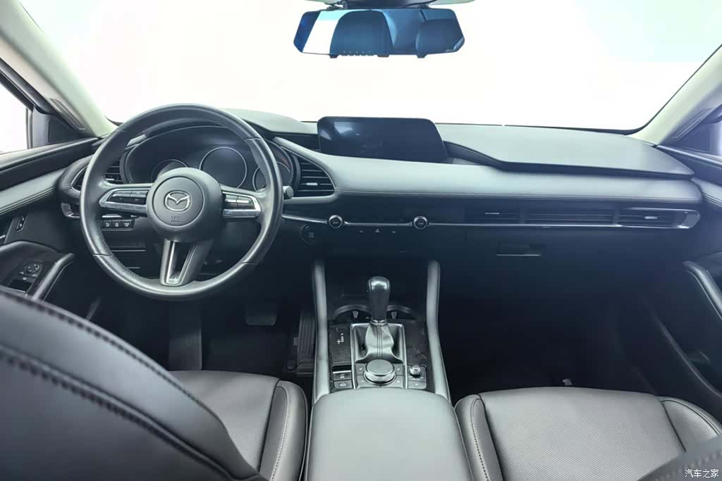 Mazda Mazda3, 2022 12