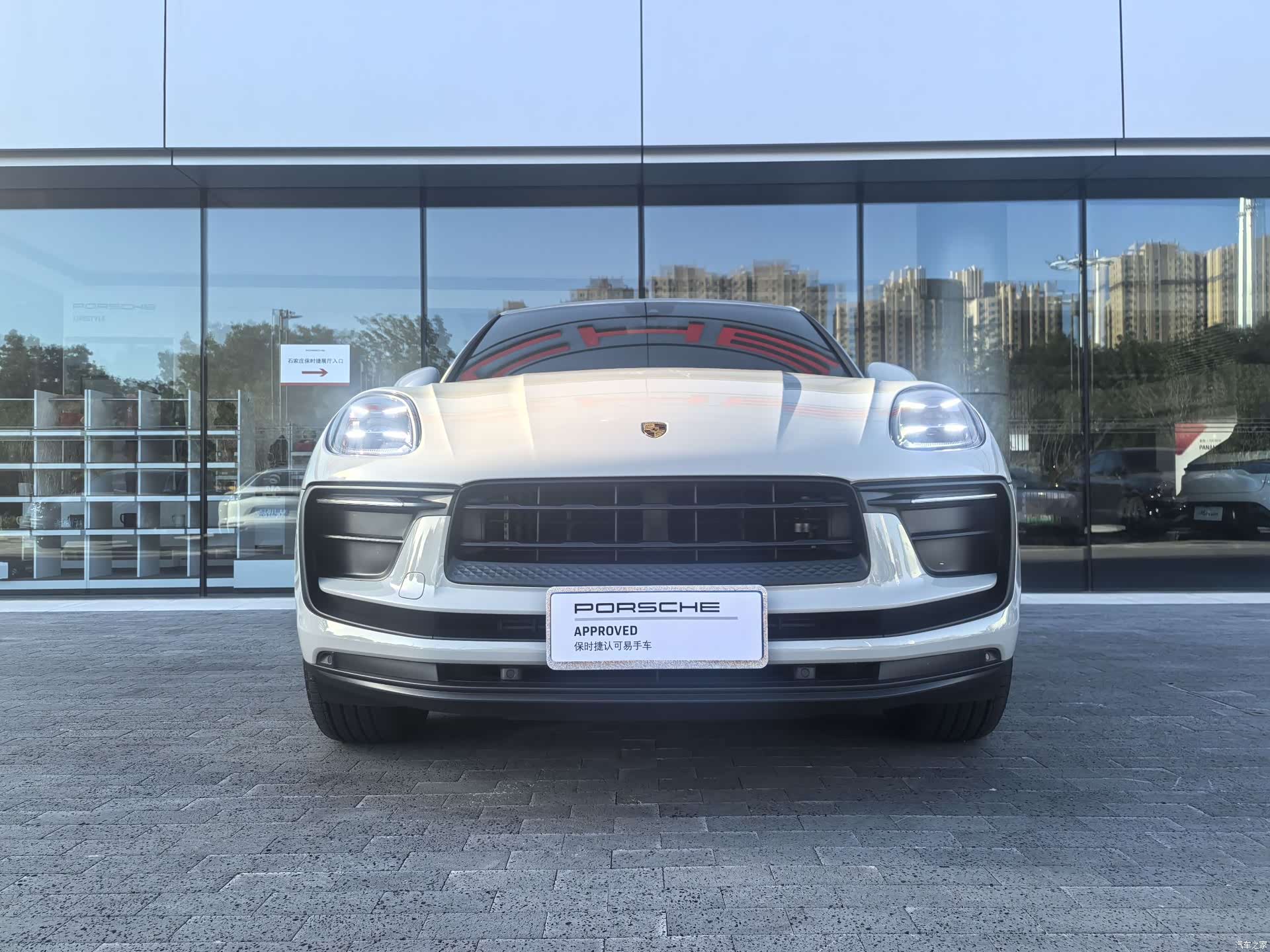 Porsche Macan, 2024 10