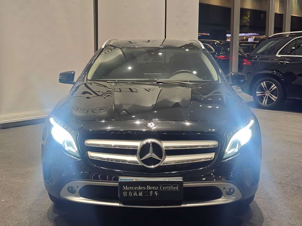 Mercedes-Benz GLA
