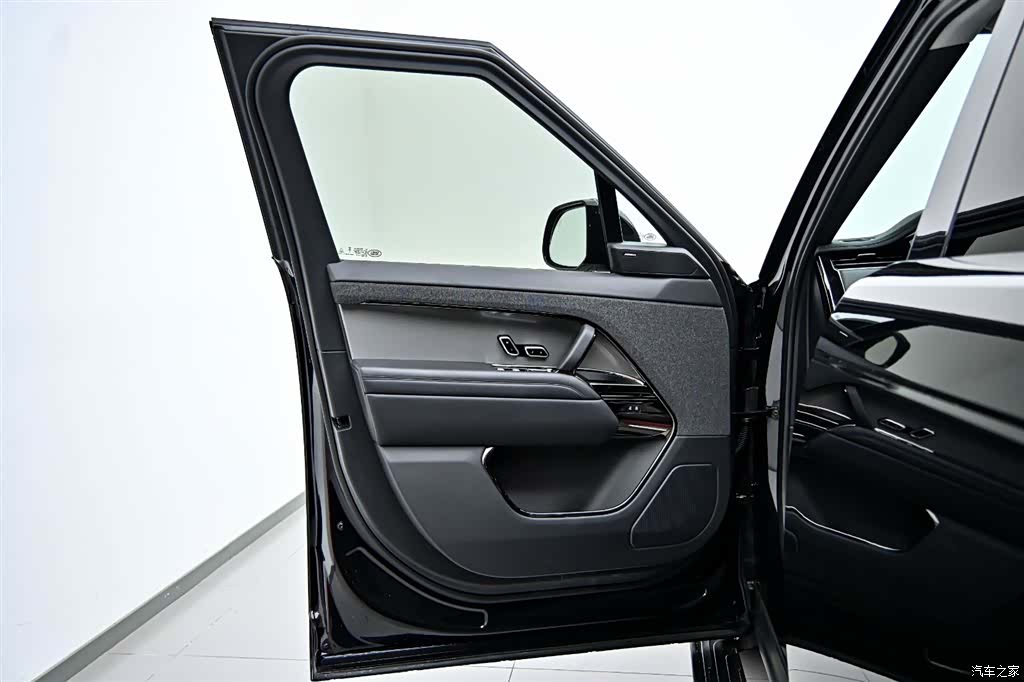 Land Rover Range Rover, 2023 17