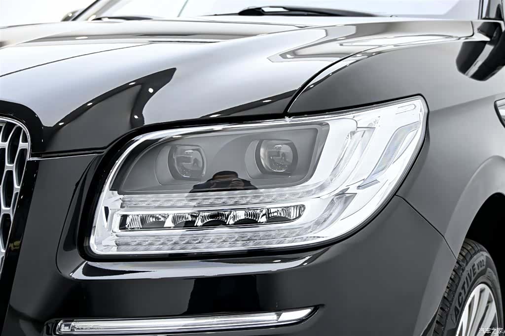 Lincoln Navigator, 2020 9