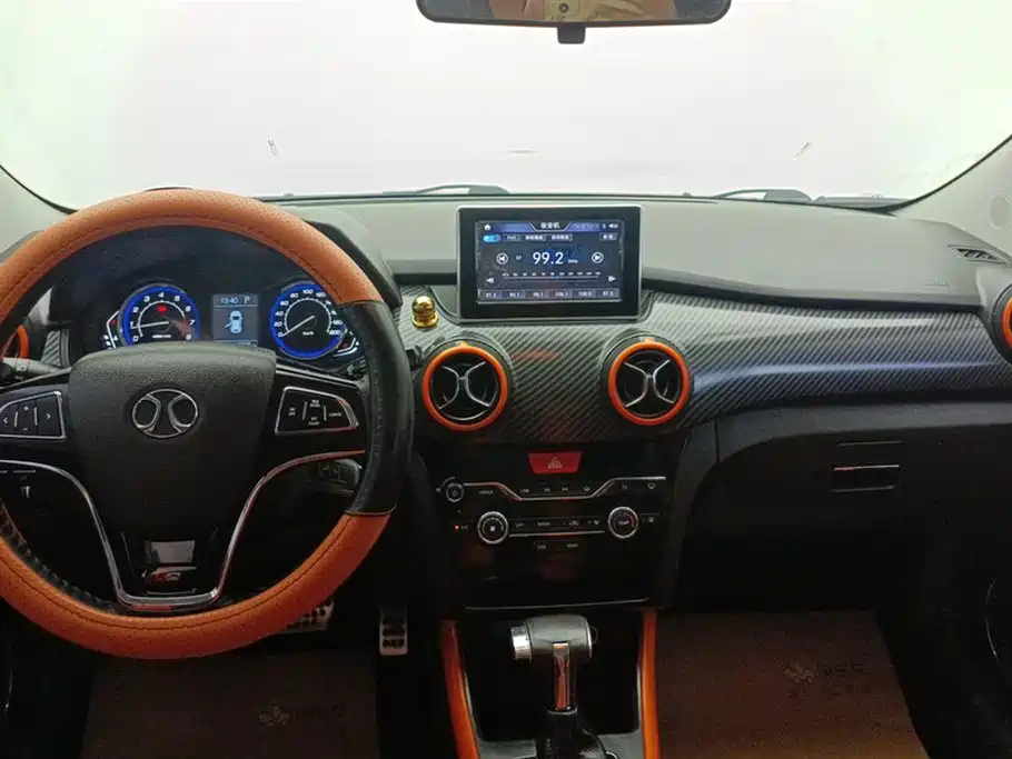 BAIC Shenbao X25 BAIC Shenbao X25