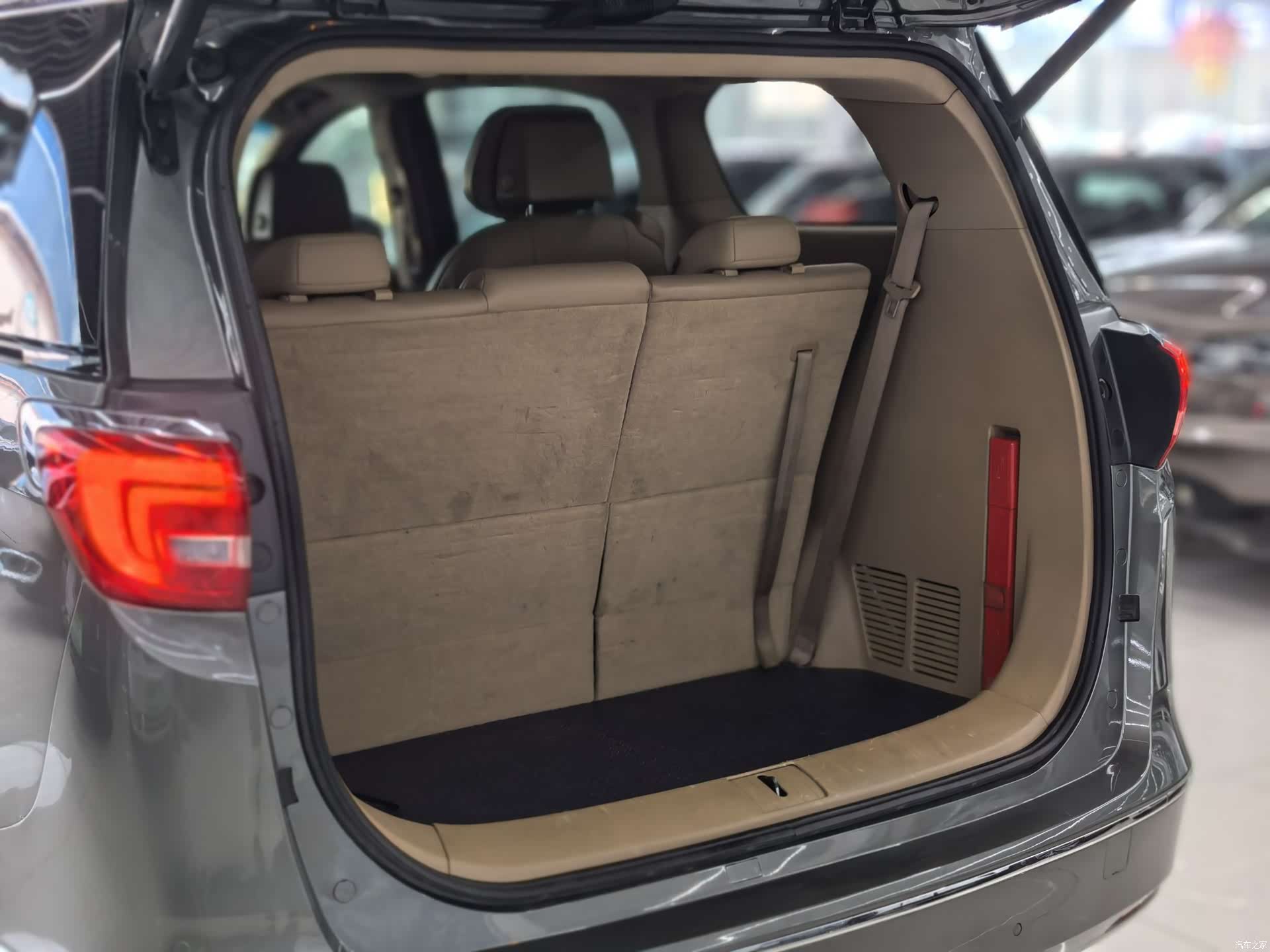 Buick GL8, 2019 10
