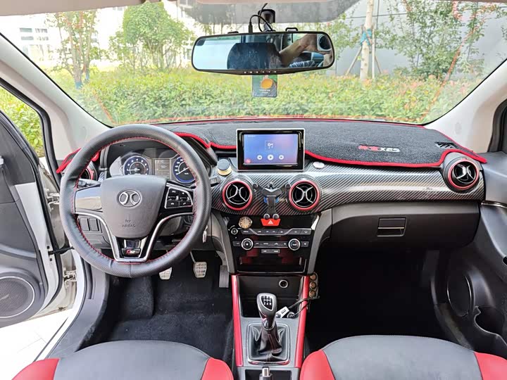 BAIC Senova X25 2015 1.5L МКПП Комфорт