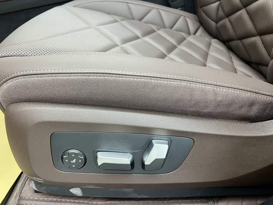 BMW X5 2025, фото 32