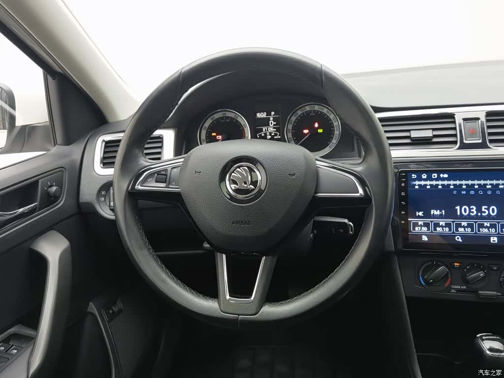 Skoda Rapid, 2019 11